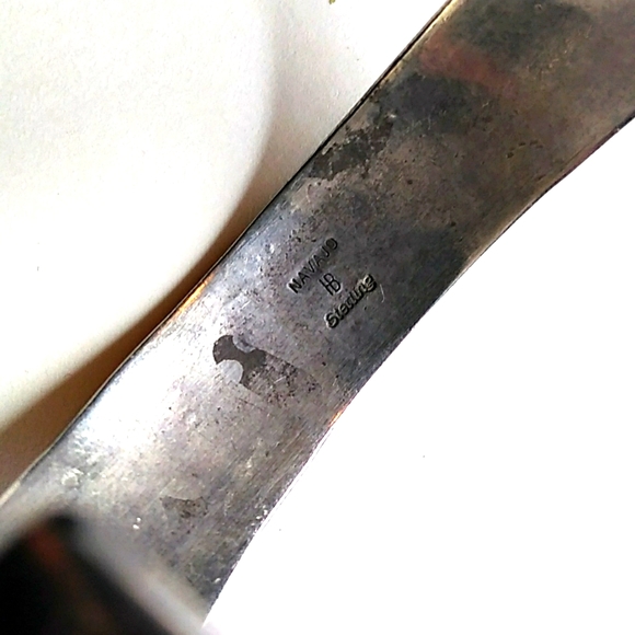 VINTAGE Signed Native American Navajo Sterling Silver Wide Cuff Bracelet - Picture 5 of 16